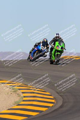 media/Oct-09-2022-SoCal Trackdays (Sun) [[95640aeeb6]]/Turns 9 and 10 (1050am)/